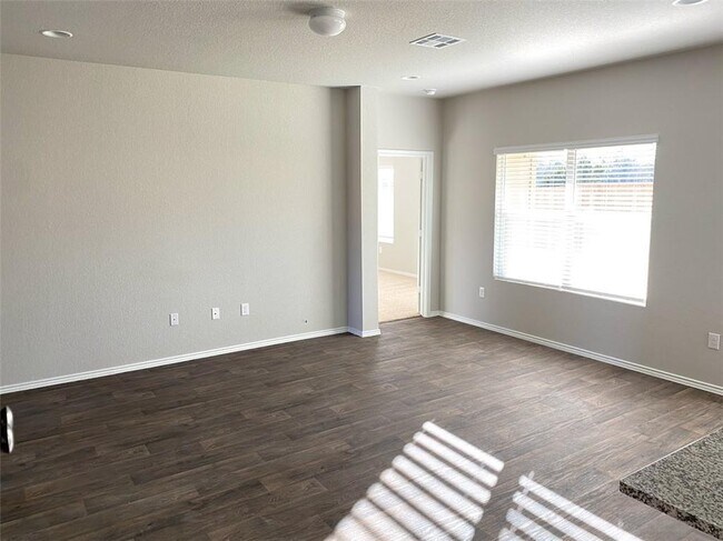 Building Photo - 12901 Brahmin Dr