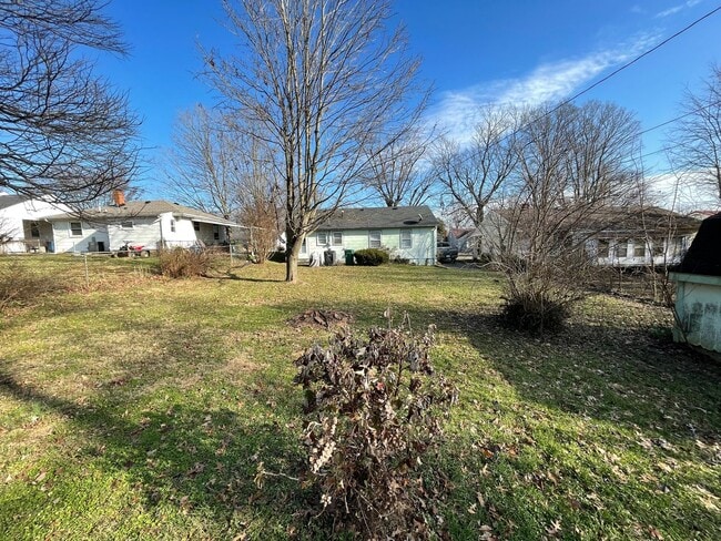 Building Photo - Cute Cottage Style Home For Rent