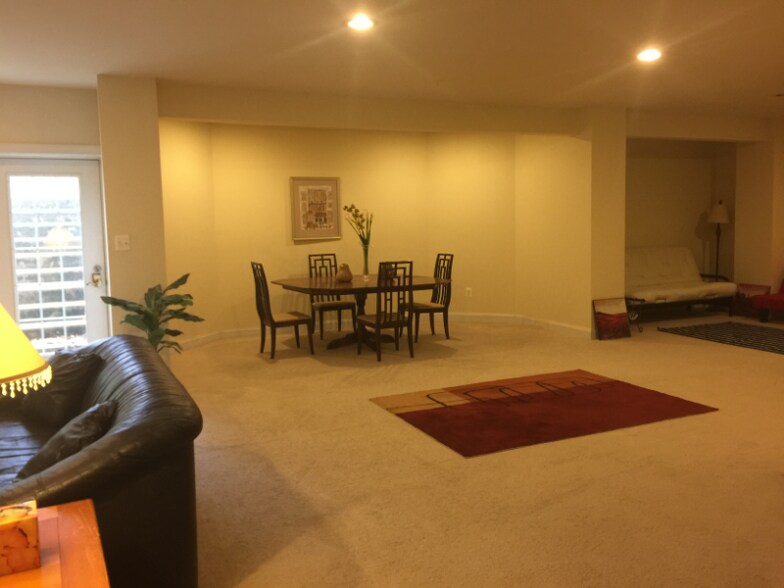 Primary Photo - 10000 Summerwood Ln