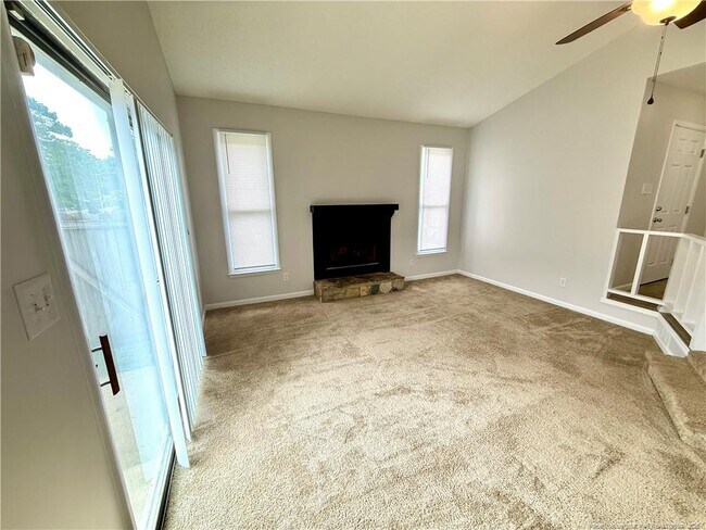 Building Photo - 6868 Candlewood Dr