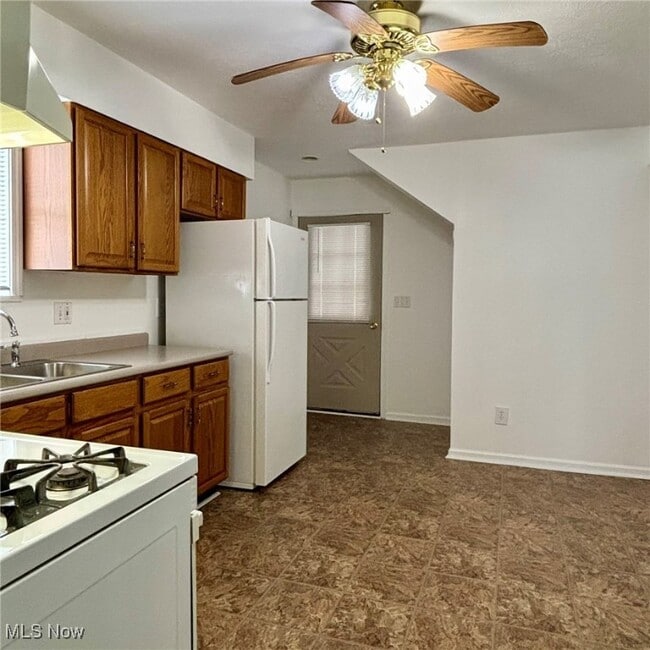 Building Photo - 6245 S Pricetown Rd