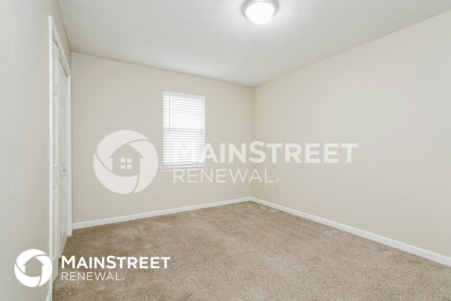 Building Photo - 1260 Iron Gate Blvd