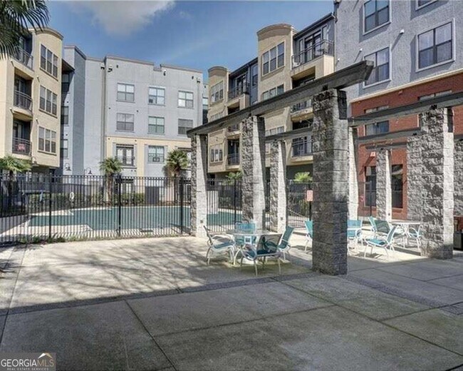 Building Photo - 400 17th St NW