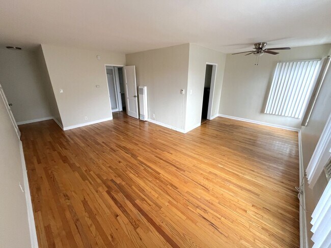 Interior Photo - 478 Landfair Ave
