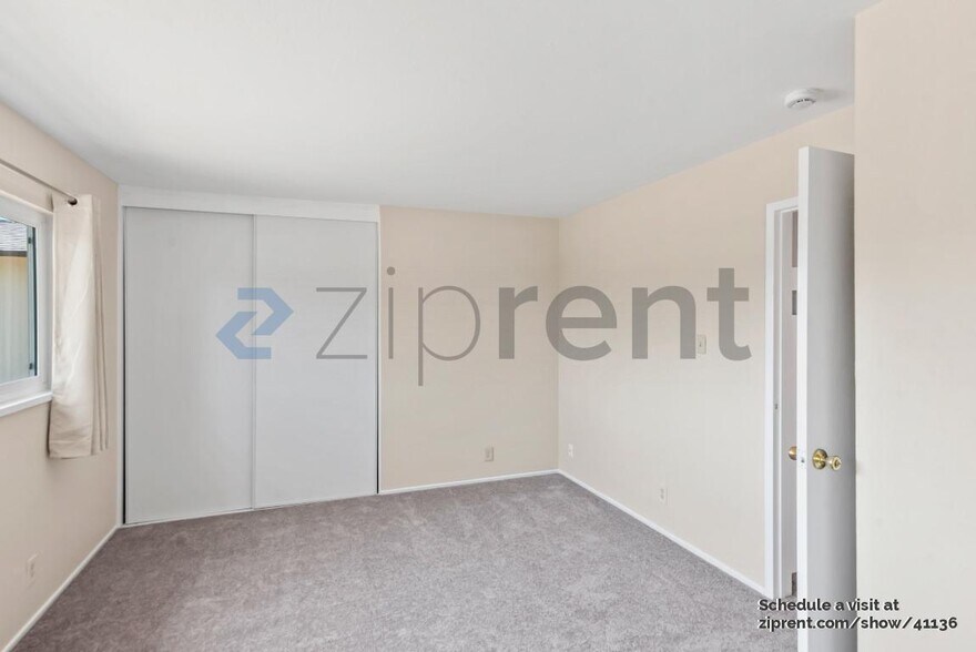 Building Photo - 1385 Vernal Dr