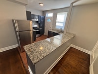 Building Photo - 6118 W Roosevelt Rd