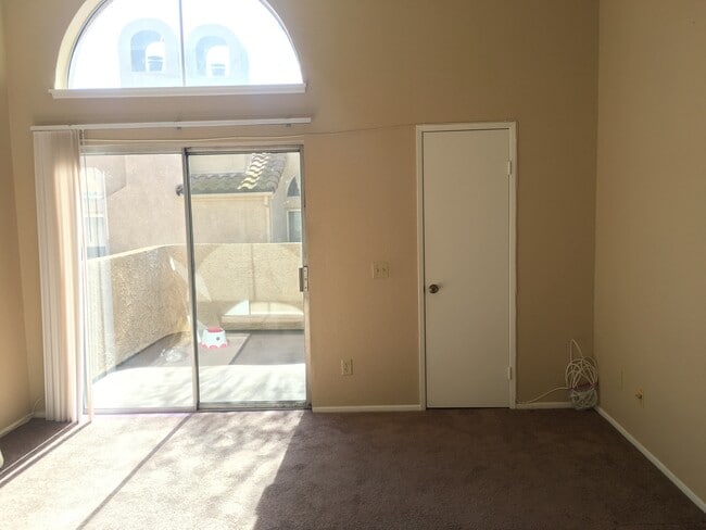 Building Photo - 2030 S Bon View Ave