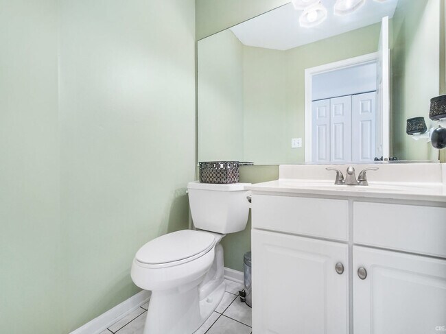 Building Photo - 1226 Pennsbury Ln