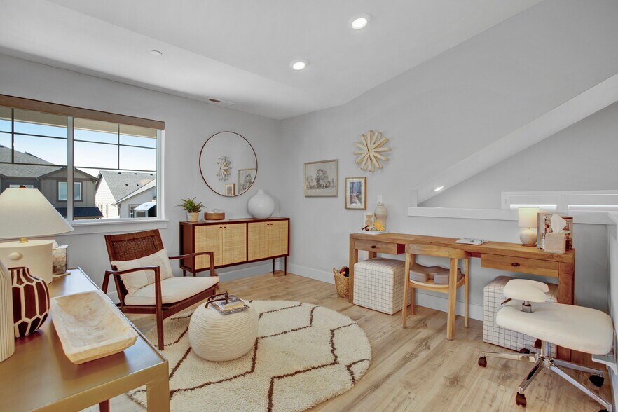 Building Photo - 16625 SW Botany Bay Ln