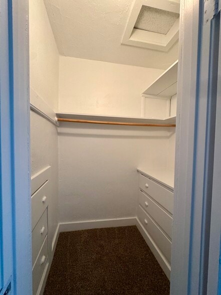 Bedroom 2 Closet - 309 W Heald Ave