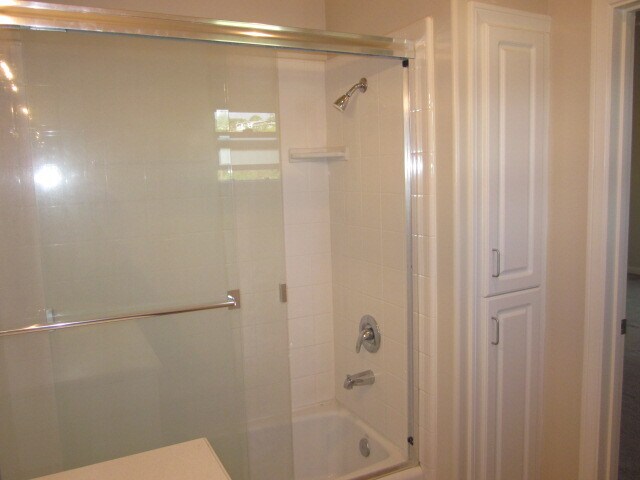 Building Photo - 2283 Waltonia Dr