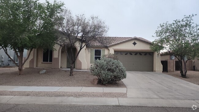 Building Photo - 4815 E Silverpuffs Way