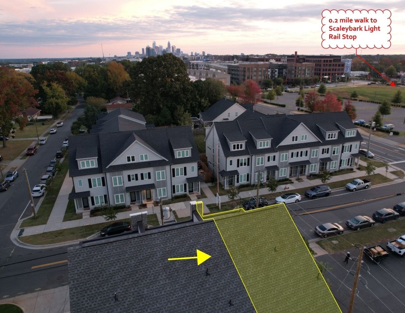 Building Photo - 215 Freeland Ln