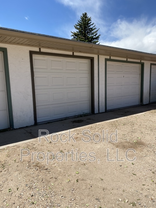 Building Photo - 3061 Reed Ave