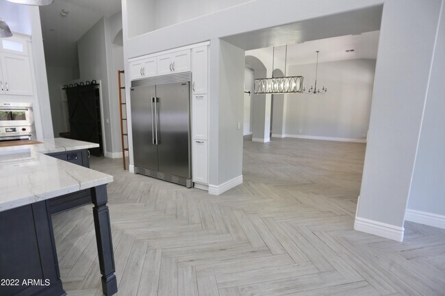 Building Photo - 1084 W Enfield Pl