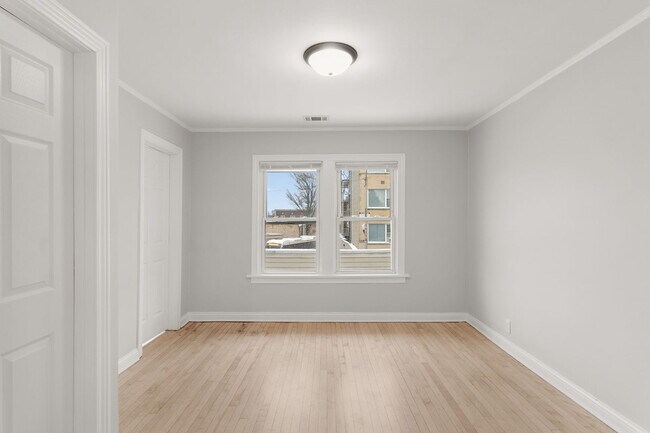 Building Photo - 1144 N Austin Blvd