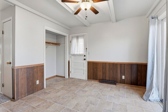 Building Photo - 846/848 Greenwood Court