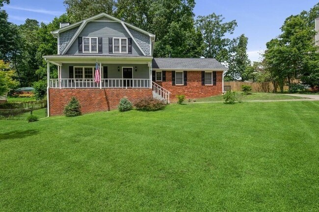 Building Photo - 1763 Sherman Ln