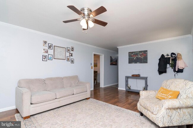 Building Photo - 44 Lexington Dr