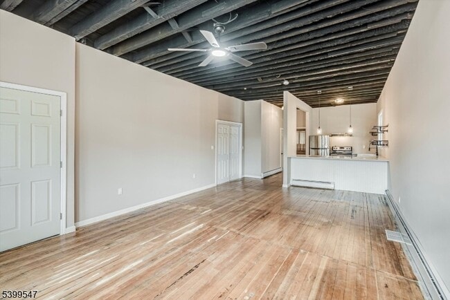 Building Photo - 239 Water St