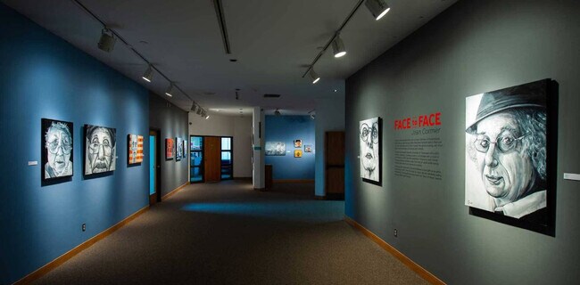 Building Photo - 728 Johnson Ave