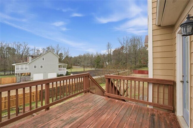 Building Photo - 638 Oberlochen Way