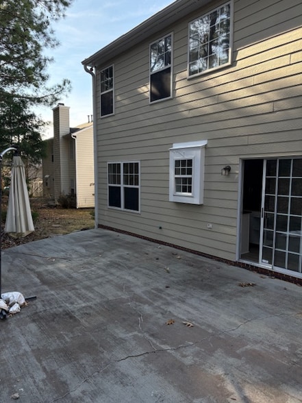 Building Photo - 8 Kilbreth Ave