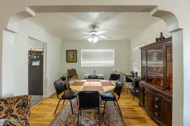 Building Photo - 4505 Pershing Dr