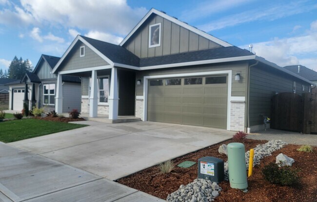 Primary Photo - 738 NW 28th St