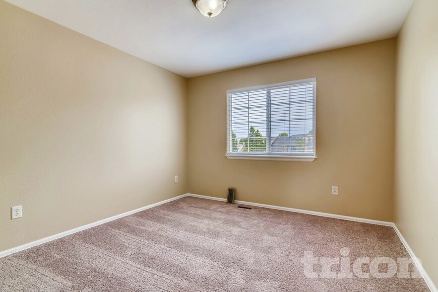 Building Photo - 2178 Blue Duck Ct