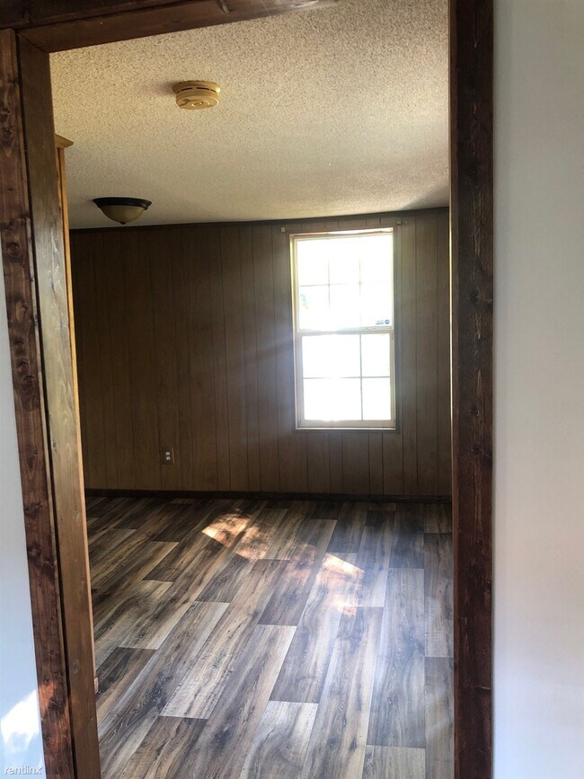 Building Photo - 3 br, 1.5 bath House - 115 Cotton Street