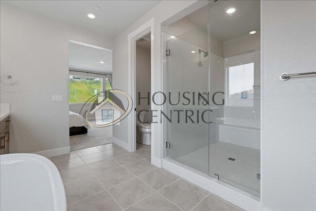 Building Photo - New Construction Executive Rental Home in ...