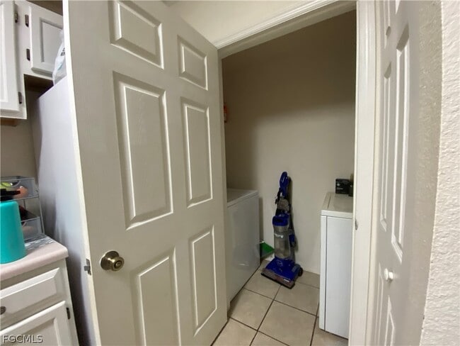 Building Photo - 11490 Villa Grand