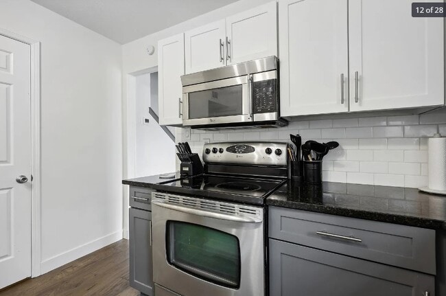 Building Photo - 13246 Pandora Dr
