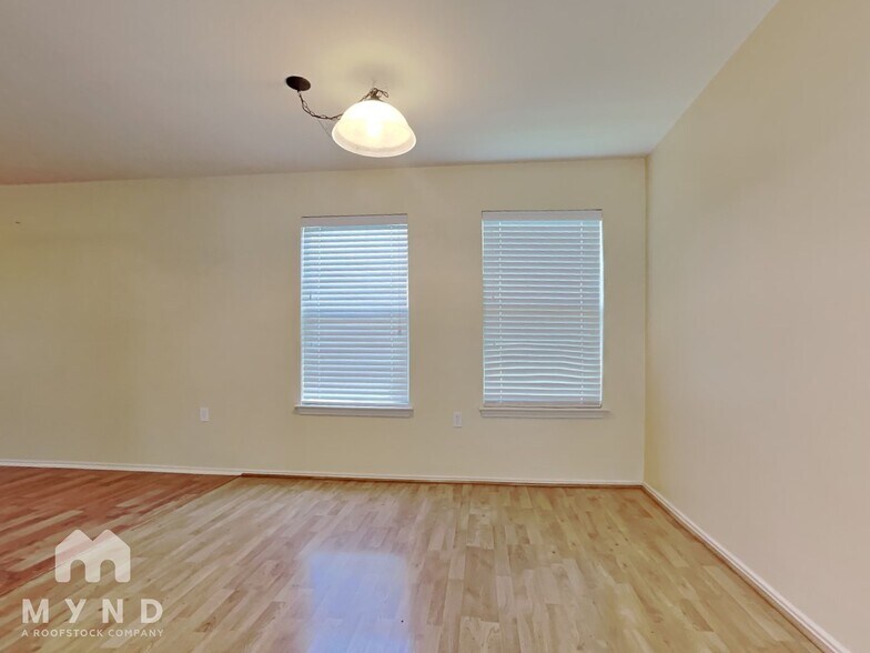 Building Photo - 18624 Great Falls Dr