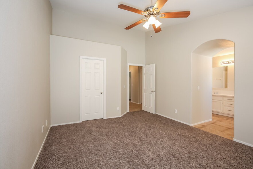 Building Photo - 3742 St Peter Ct