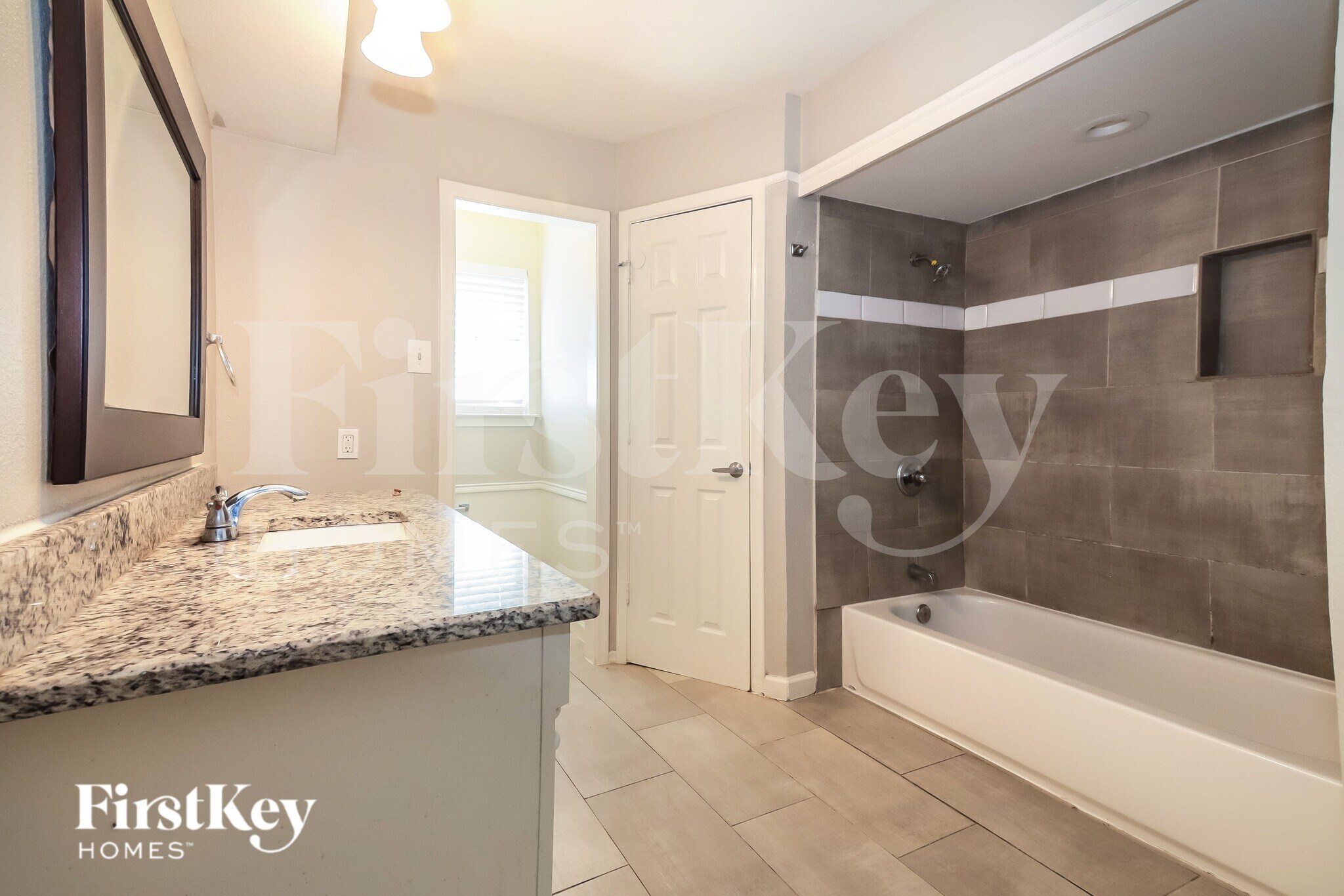 Building Photo - 3413 Valley View Ln