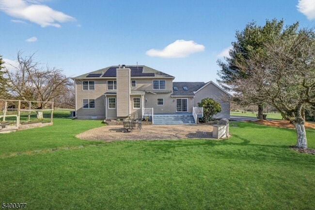 Building Photo - 7 Sun Valley Way