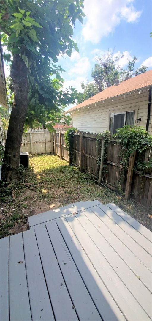 Building Photo - Studio Cottage located in Aurora Addition of NW OKC