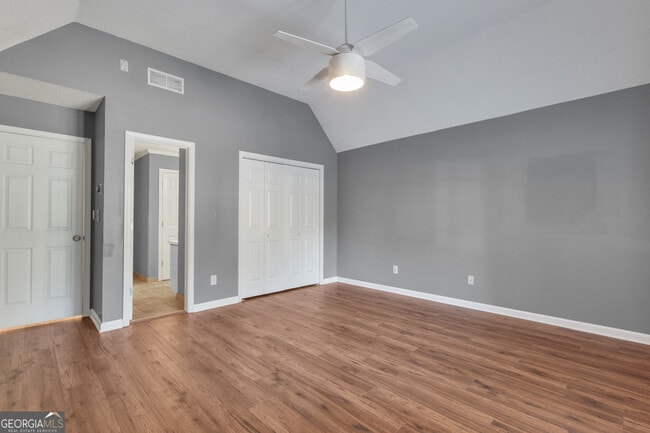 Building Photo - 135 Handshaker Ct