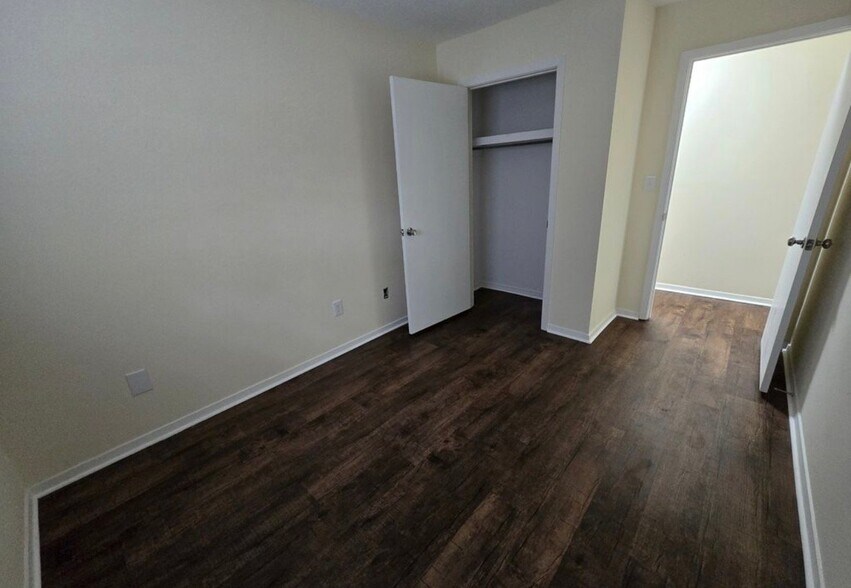 Building Photo - 101B Los Palachios Ct