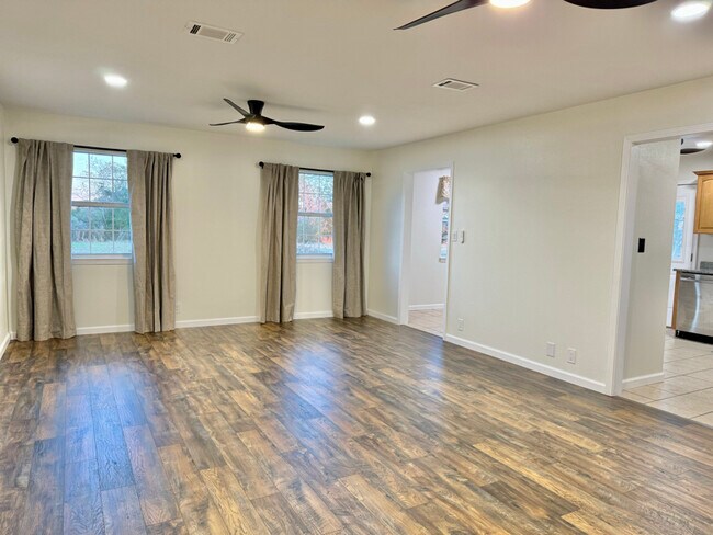 Building Photo - 6349 FL-189