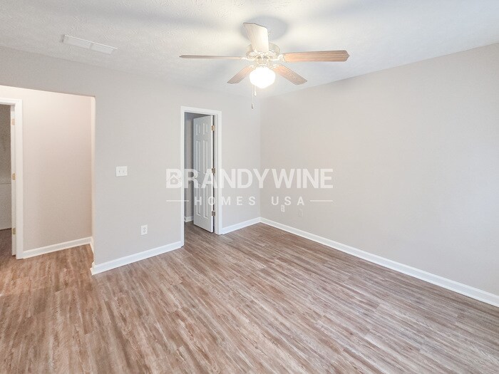 Building Photo - 5260 Tussahaw Crossing