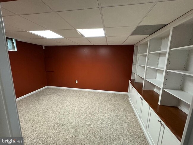 Building Photo - 3877 Shiner Ct