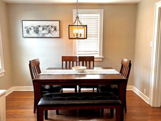 Building Photo - 1509 Clark St