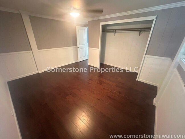 Building Photo - 805 Alewa Dr