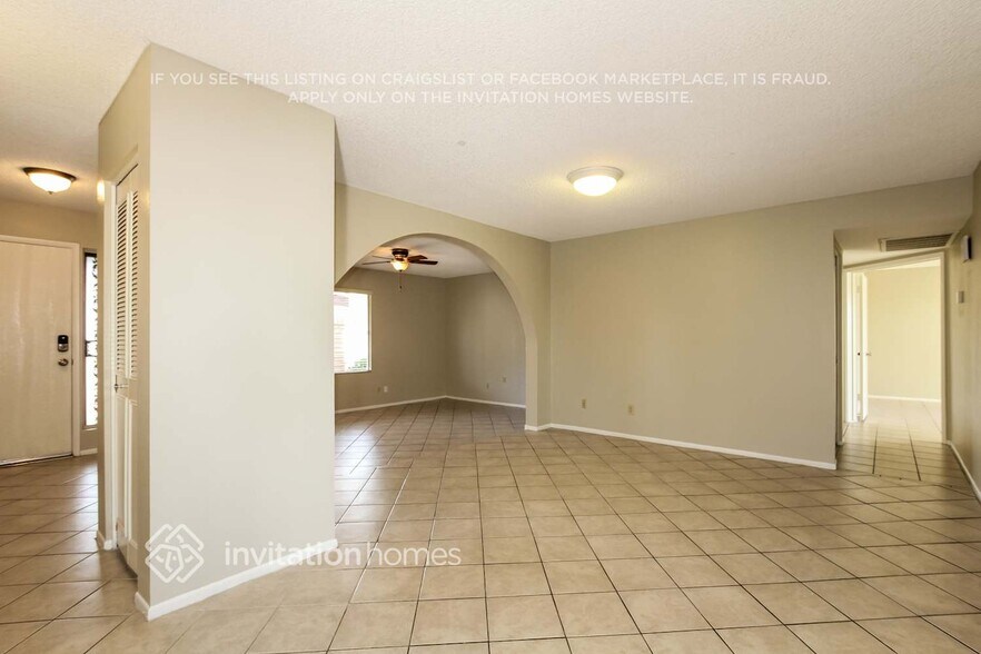 Building Photo - 13802 N 45th Ave