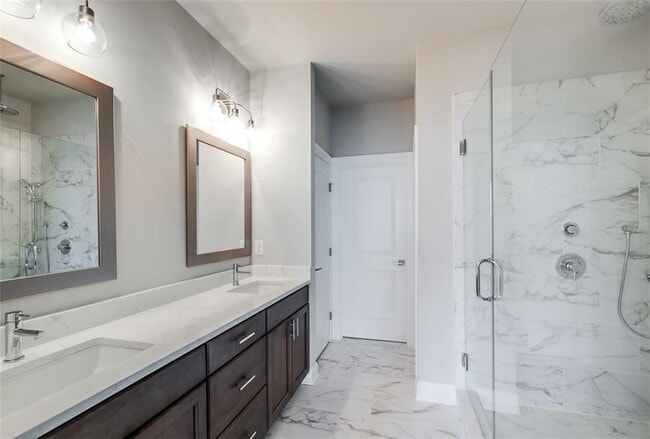 Building Photo - 4308 Parkside Pl