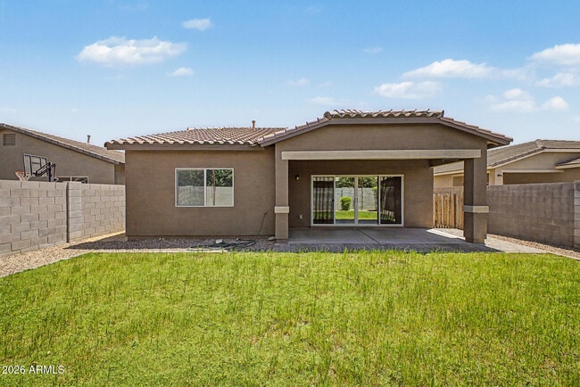 Building Photo - 1360 W Joshua Tree Ave