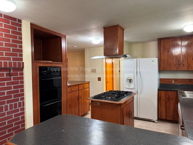 Building Photo - 3420 Prill Rd